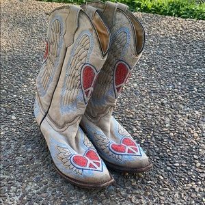 Corral Kid Boots Heart and wings